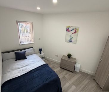 Room in a Shared House, The Countess Croft, CV3 - Photo 2