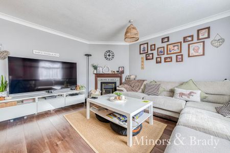 3 bedroom terraced house to rent - Photo 3