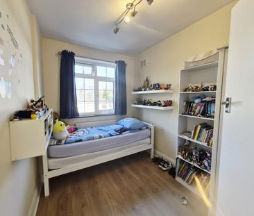 3 bedroom semi-detached house to rent - Photo 5