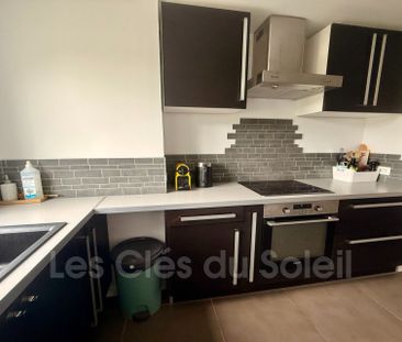 Location Appartement 3 pièces 59m² LA VALETTE DU VAR 83160 - Photo 4