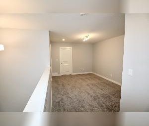 3 Bed 2.5 Bath Dbl Garage For Rent SW Orchards Edmonton - Photo 6