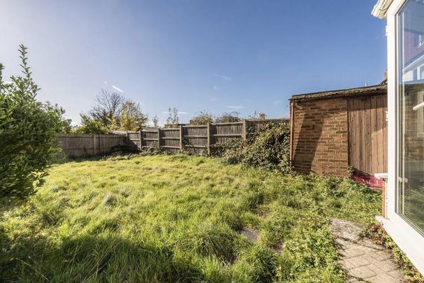 4 bedroom terraced house to rent - Photo 1
