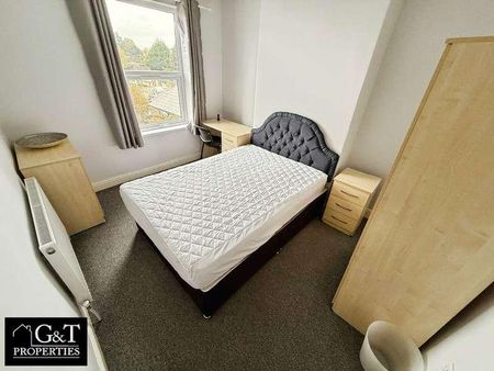 Bromford Lane, West Bromwich, B70 - Photo 2