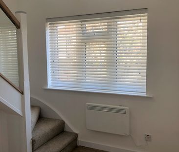 1 Bed Flat, St. Peters Road, CR0 - Photo 1