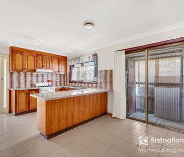 10 Fairway Avenue, 3029, Hoppers Crossing Vic - Photo 1