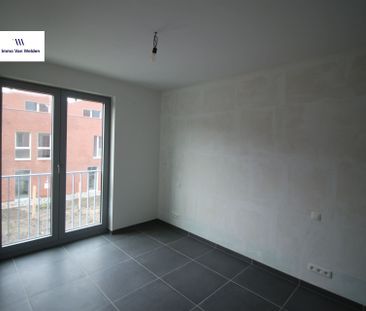 2 slaapkamer nieuwbouwappartement nabij centrum - Photo 2