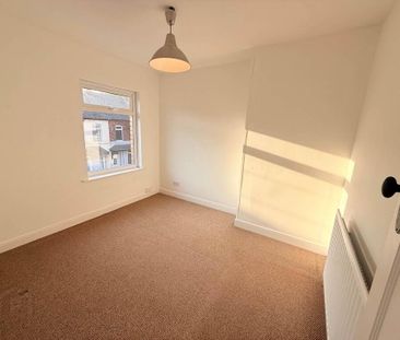 25 Shaw Street, Belfast, BT4 1PT - Photo 4