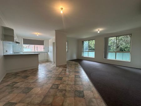 Complex Living With Space - Photo 3