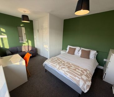 Room in a Shared House, Middle Street, NG9 - Photo 2