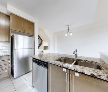 For Lease - 74 Davenfield Circle, Brampton, Ontario - Photo 5