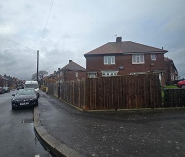 2 bedroom semi-detached house to rent - Photo 3