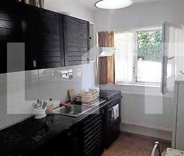 Garsoniera, 38 mp, decomandata, terasa, parcare, zona strazii Frunzisului - Fotografie 2
