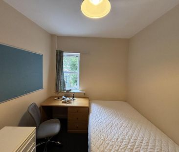 5 bedroom terraced house to rent - Photo 4