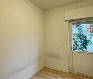 Appartement te huur in Berchem voor € 1.000 met 2 slaapkamers - Photo 2