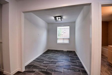 For Lease - 14 Graham Avenue, Hamilton, Ontario - Photo 2