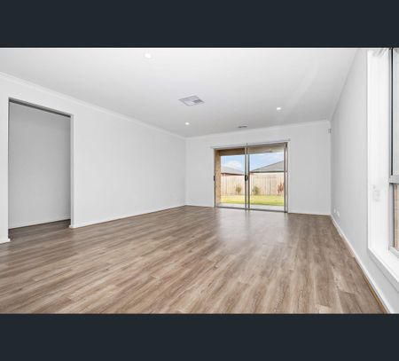 95 Anglesea St, Winter Valley, Vic 3358 - Photo 3