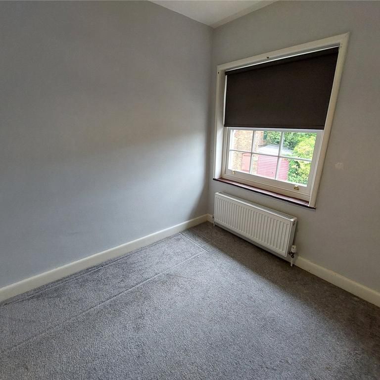 2 bedroom semi-detached house to rent - Photo 1