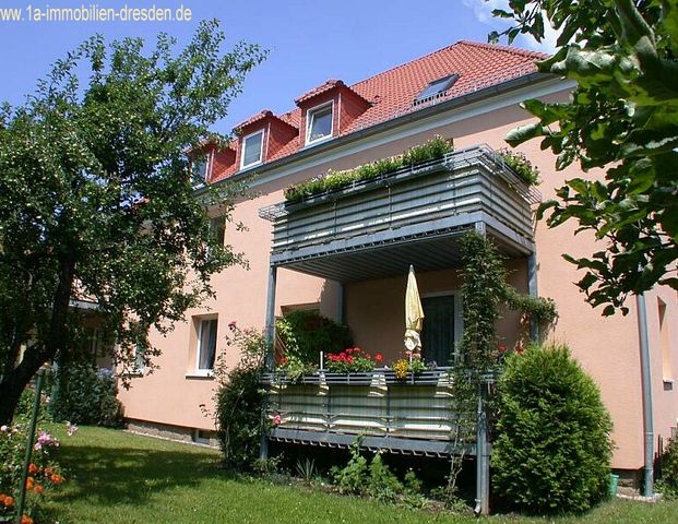 - 2 - Raum DG Wohnung in Leubnitz-Neuostra - Photo 1