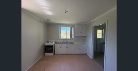 It's easy, Living Here - Photo 5