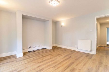 A 2 Bedroom Flat in Queens Road GL50 2LT - Photo 5