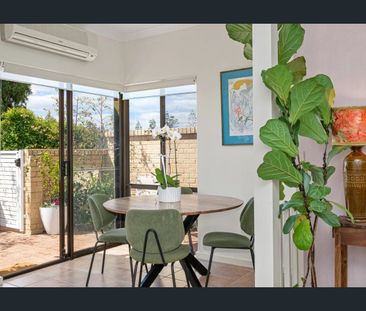 Effortless Coastal Living, Over 55's Villa by the Sea - Photo 4