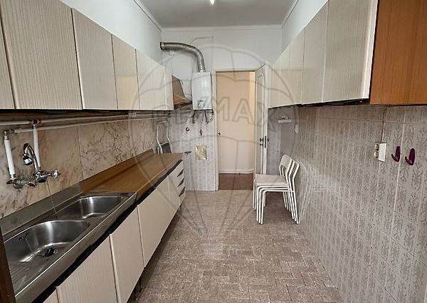 Apartamento T3 em Lisboa