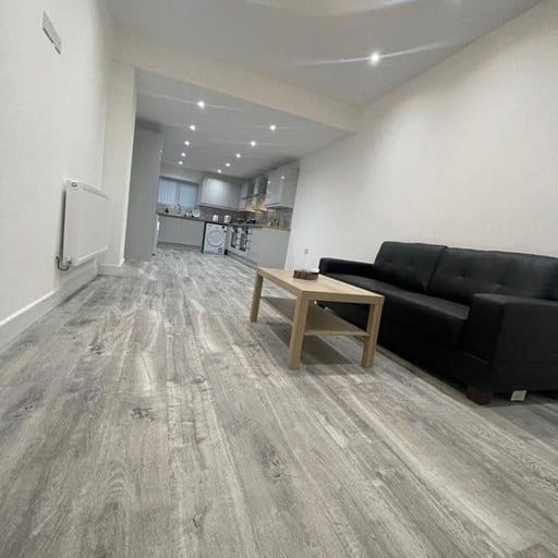 Room in a Shared House, Osborne Road, L13 - Photo 1