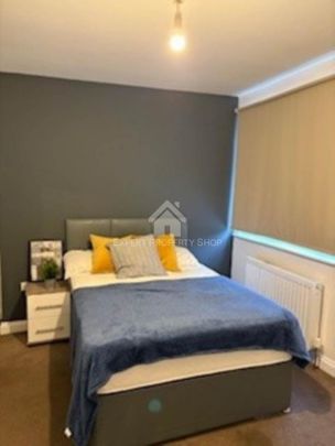 1 bedroom in a house share to rent - Photo 1