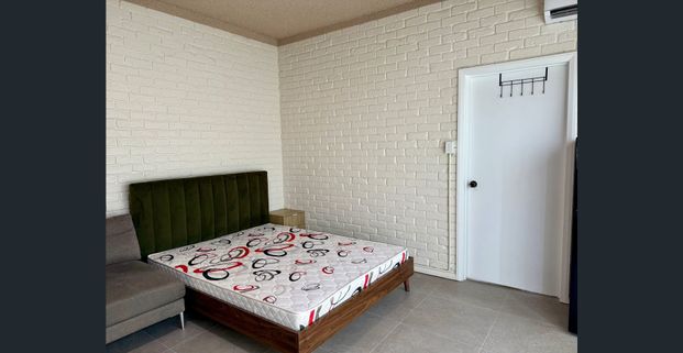 Convenient & Comfortable Studio Living - Bull Creek - All Utilities Included - Photo 1