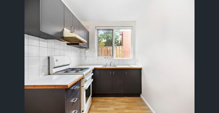 Spacious One Bedroom Apartment - Photo 4