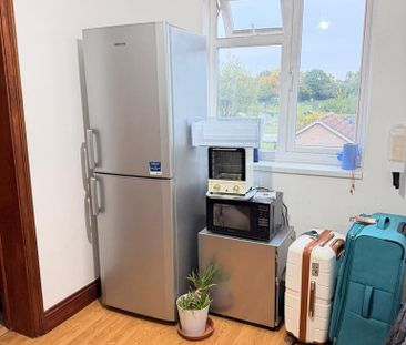 House share to rent - Photo 4