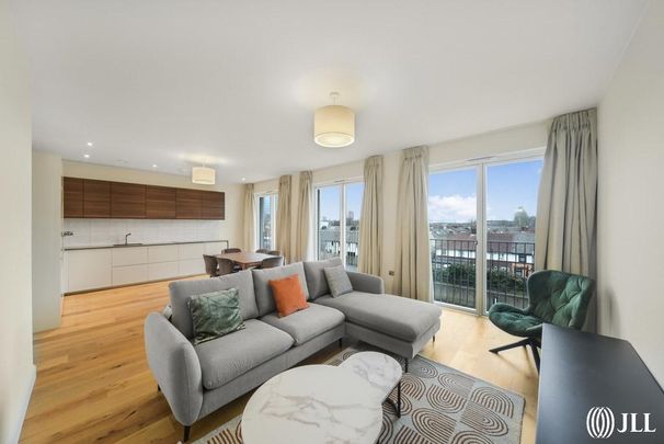 3 bedroom flat to rent - Photo 1