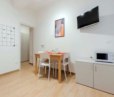 Via Cesare Boldrini, Bologna, Emilia-Romagna 40121 - Photo 1