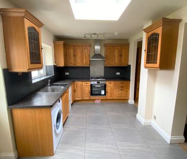 3 bedroom terraced house to rent - Photo 6