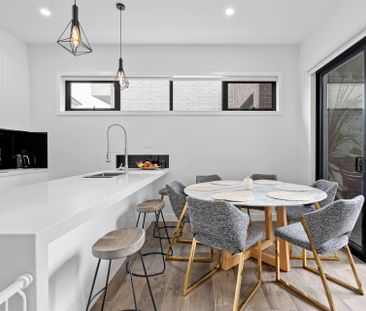 Fantastic Family Home on First - Photo 4