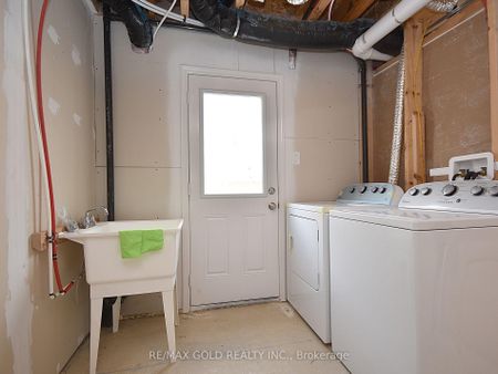 For Lease - 75 Metro Crescent, Brampton, Ontario - Photo 2