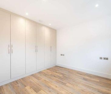 Walm Lane, Nw", Willesden Green, NW2 - Photo 1