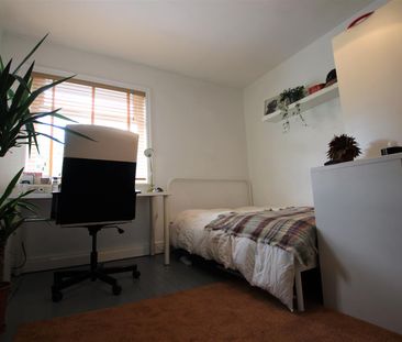 Manor Terrace, Hyde Park, LS6 1BU, Leeds - Photo 5