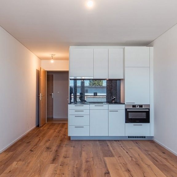 SCHÖNE 1 ZIMMER WOHNUNG MIT BALKON - Photo 1