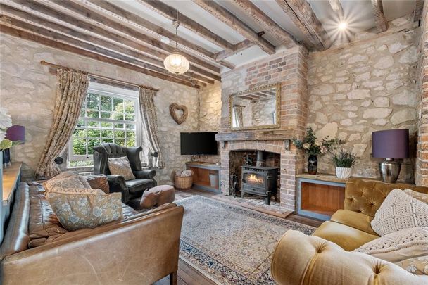 3 bedroom semi-detached house to rent - Photo 1