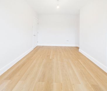 Cheltenham Avenue, Twickenham, TW1 - Photo 1