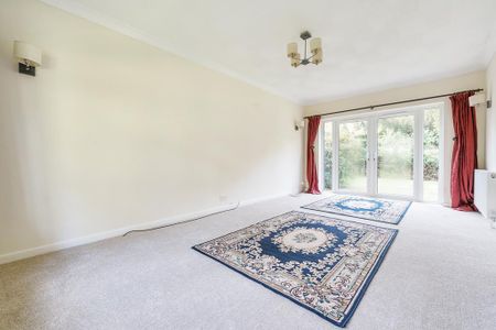 3 bedroom detached house to rent - Photo 3