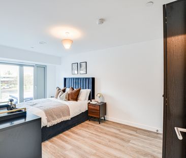 2 Bed Flat, Vicarage Grove, M30 - Photo 2