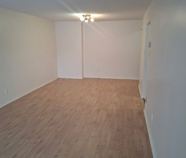 Jolie Deux Chambres En Avant Du Cegep - Photo 2