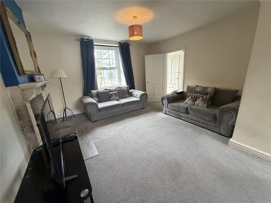 4 bedroom detached house to rent - Photo 1