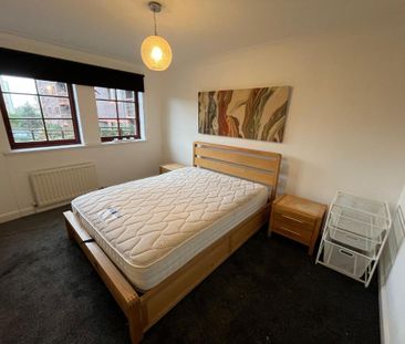 3 bedroom flat to rent - Photo 6