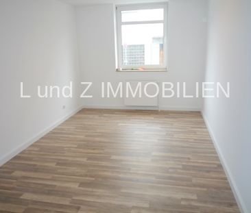 *** Helle 2 Zimmer EG-Wohnung mit Einbau-Küche *** - Photo 1