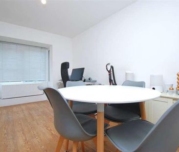 Cross Lanes, Guildford, Surrey, GU1 - Photo 1