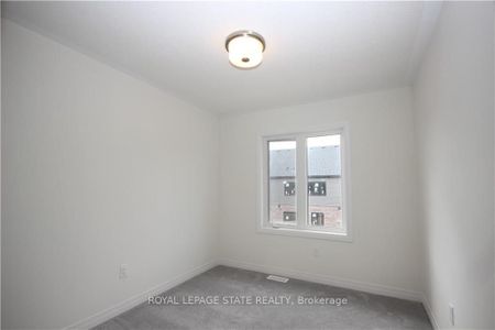 Townhouse For Lease | X8146490 - Photo 4