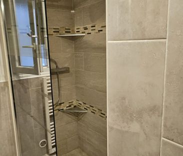 Location Appartement 4 pièces 67m² NIMES 30000 - Photo 4